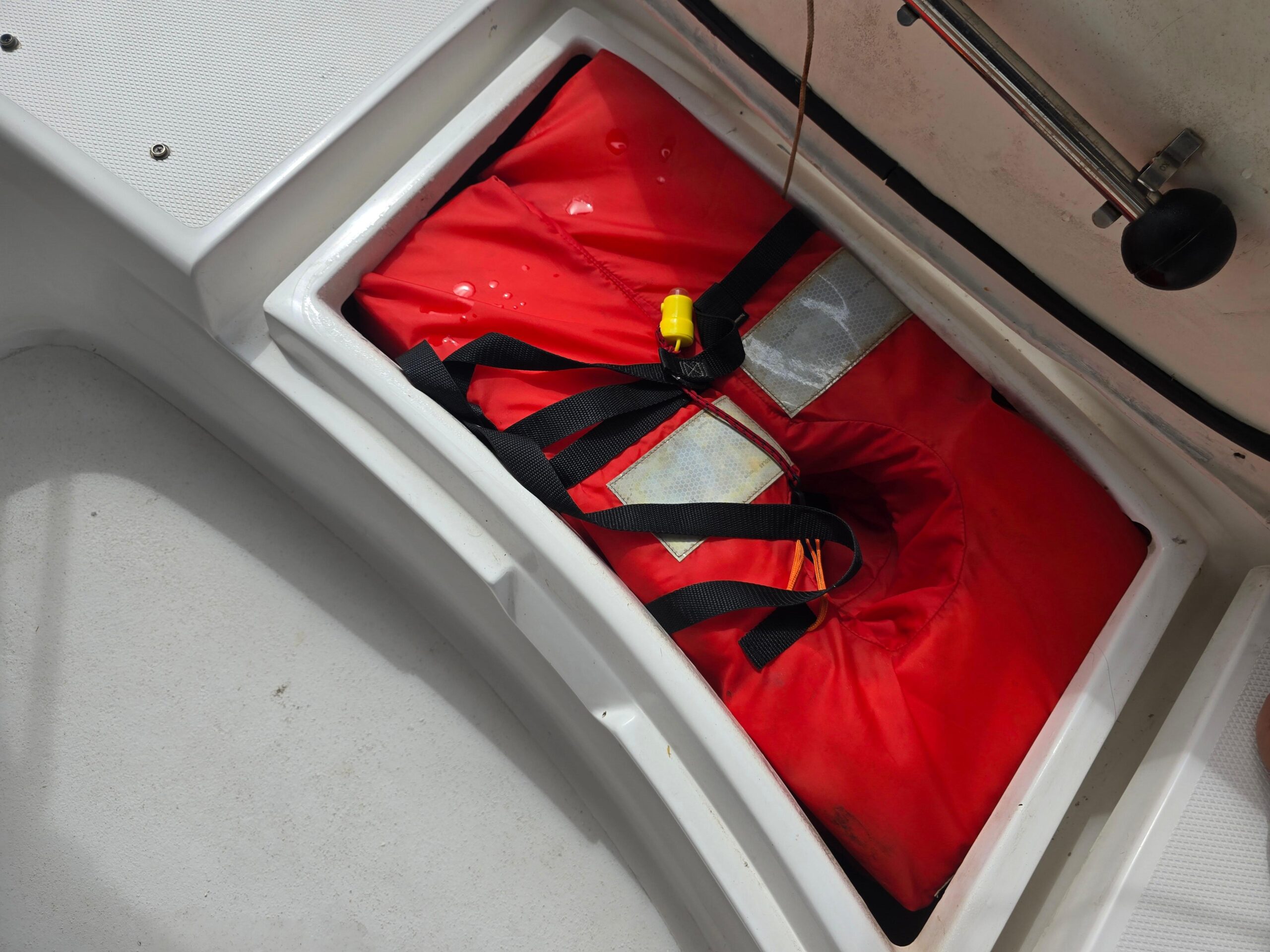 40ft-1998-hunter-410_main