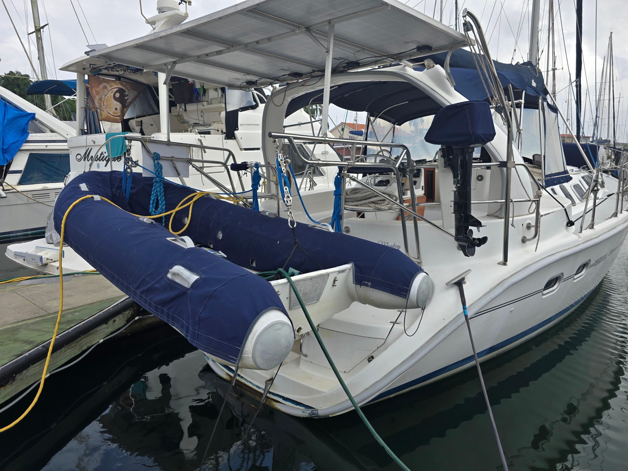 40ft-1998-hunter-410_main