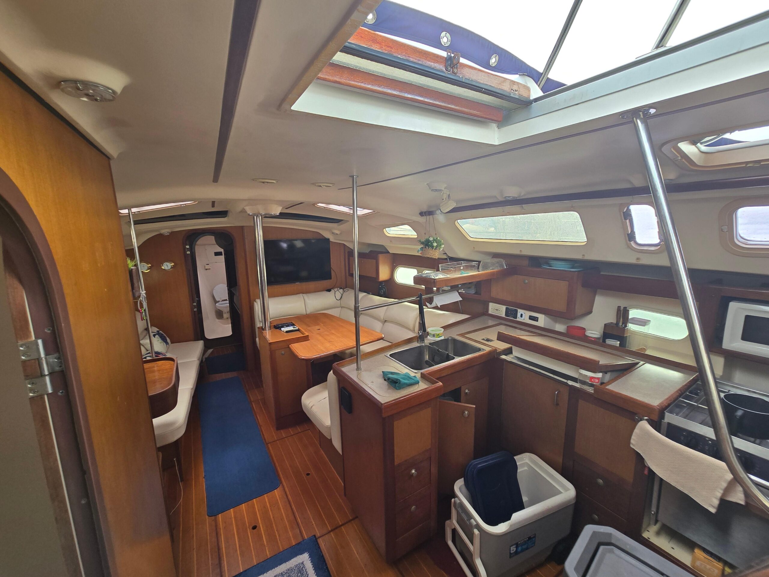 40ft-1998-hunter-410_main