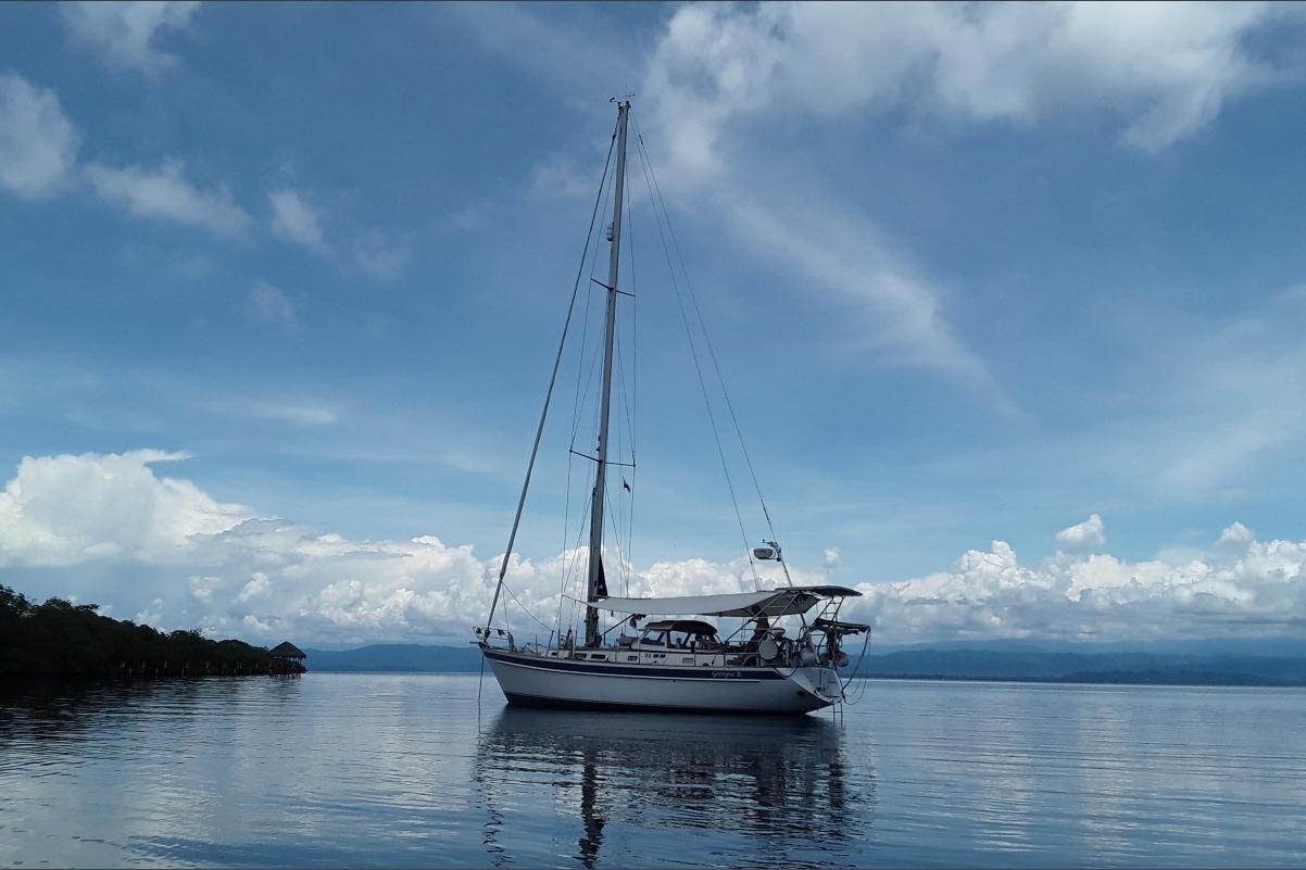 43ft-2000-hallberg-rassy-42f-mk-ii Image 1